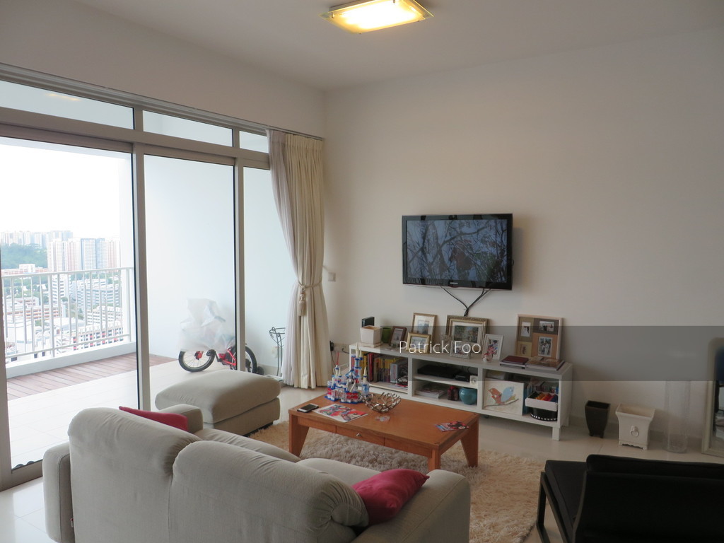 The Metropolitan Condominium thumbnail photo